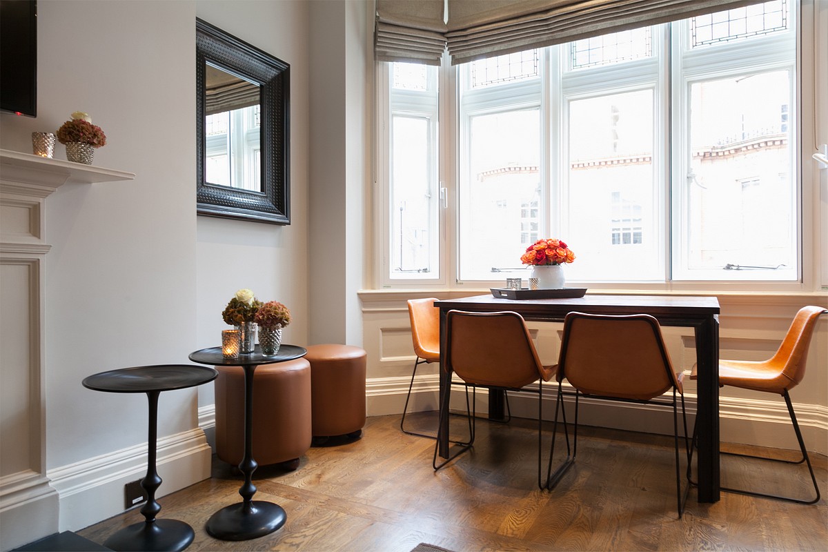 2 bedroom Maisonette, North Audley Street, Mayfair, W1K - Available, Image 5