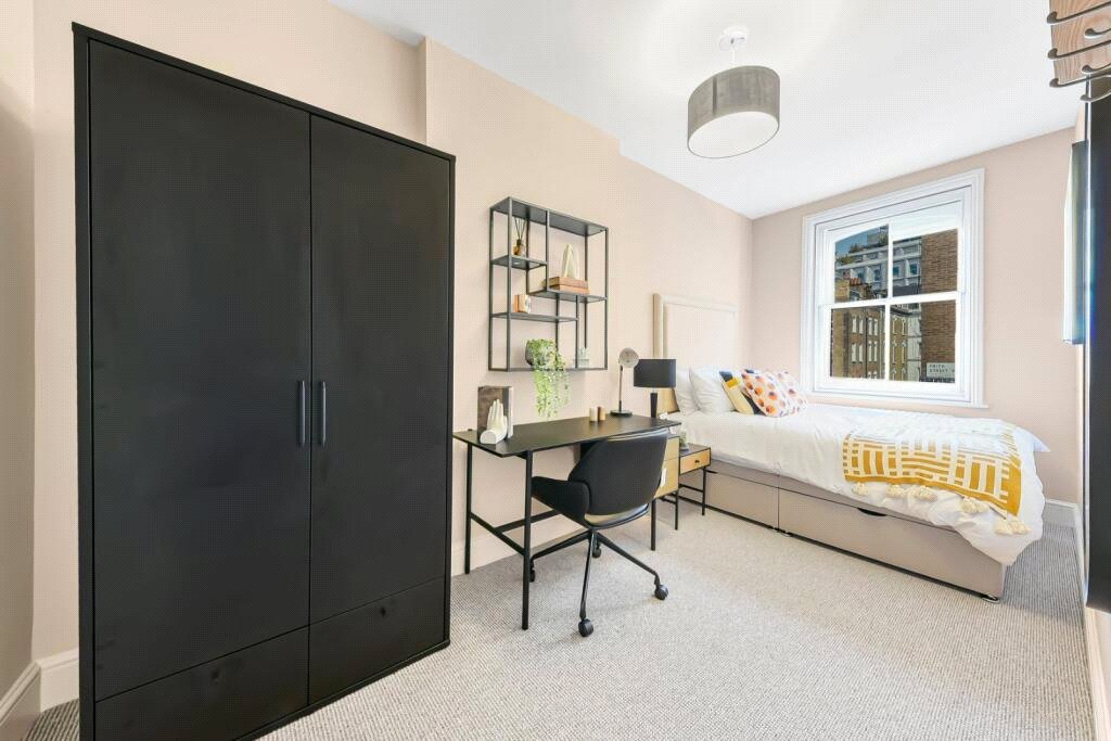 2 bedroom Flat, Frith Street, London, W1D - Available, Image 2