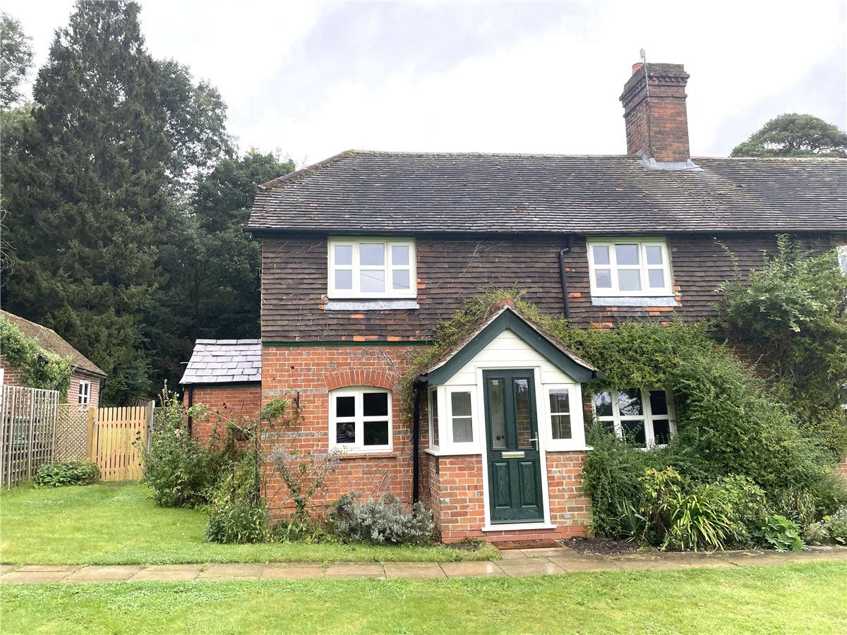 3 bedroom House, Hermitage, Thatcham, RG18 - Available