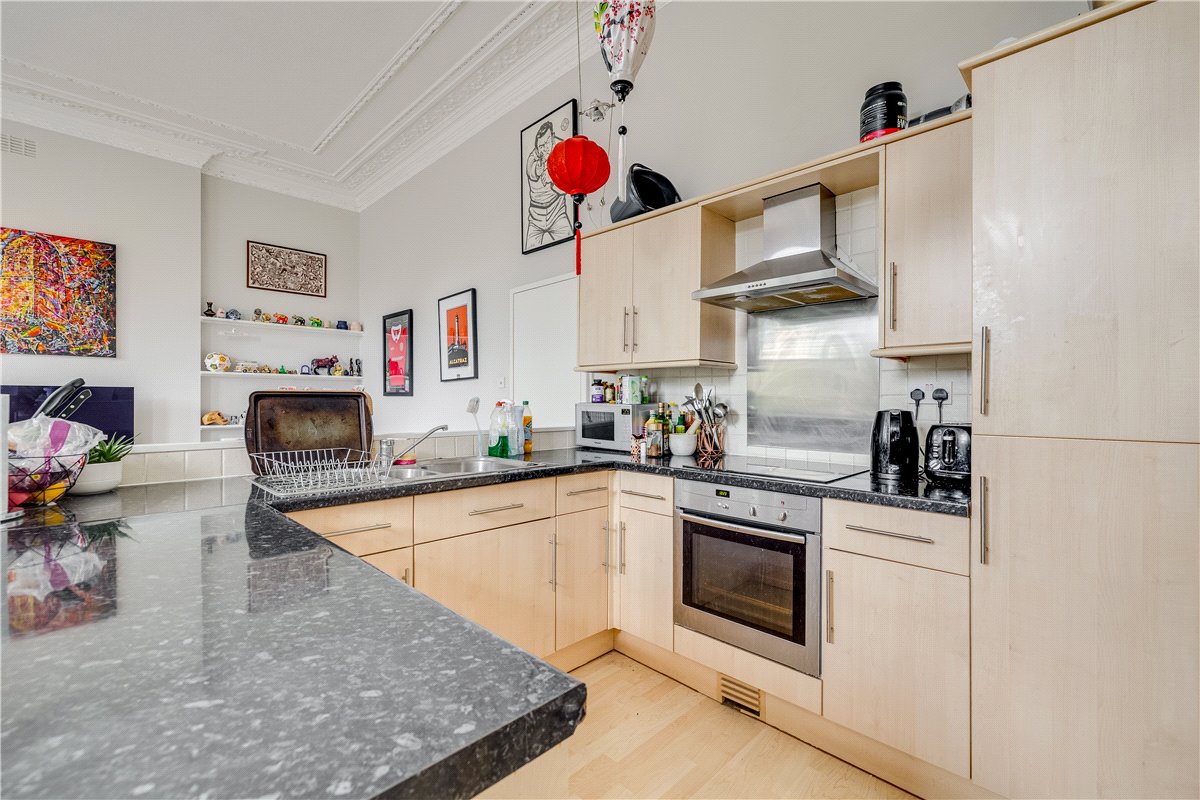 1 bedroom Flat, Clapham Common North Side, London, SW4 - Sold, Image 2