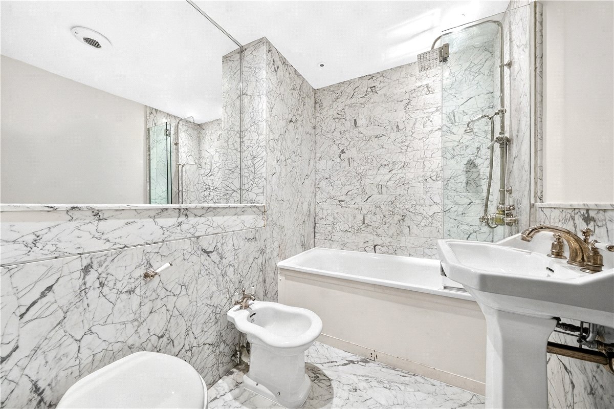 4 bedroom Maisonette, Harrington Gardens, South Kensington, SW7 - Available, Image 18