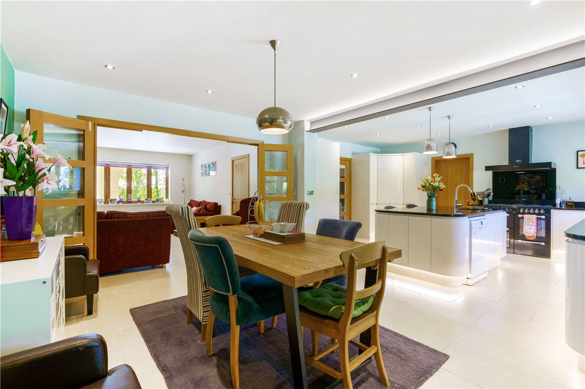 6 bedroom House, York House, Carleton Road, WF8 - Available, Image 24