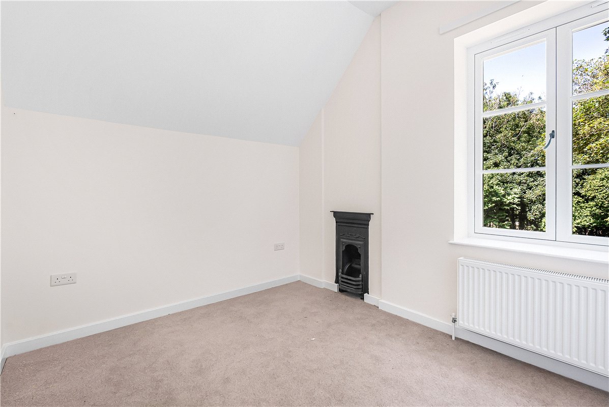 3 bedroom House, Hemel Hempstead Road, Redbourn, AL3 - Available, Image 13