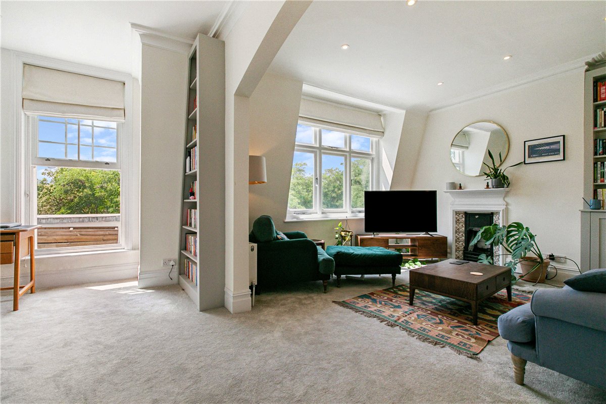 2 bedroom Flat, Bishops Mansions, Stevenage Road, SW6 - Available, Image 5