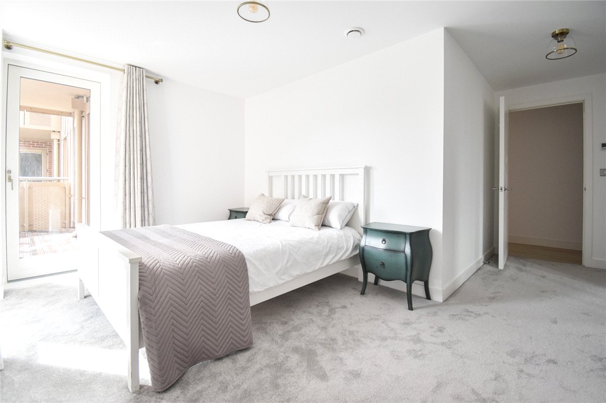 3 bedroom Flat, Scholars Court, Harrison Drive, CB2 - Let Agreed, Image 5