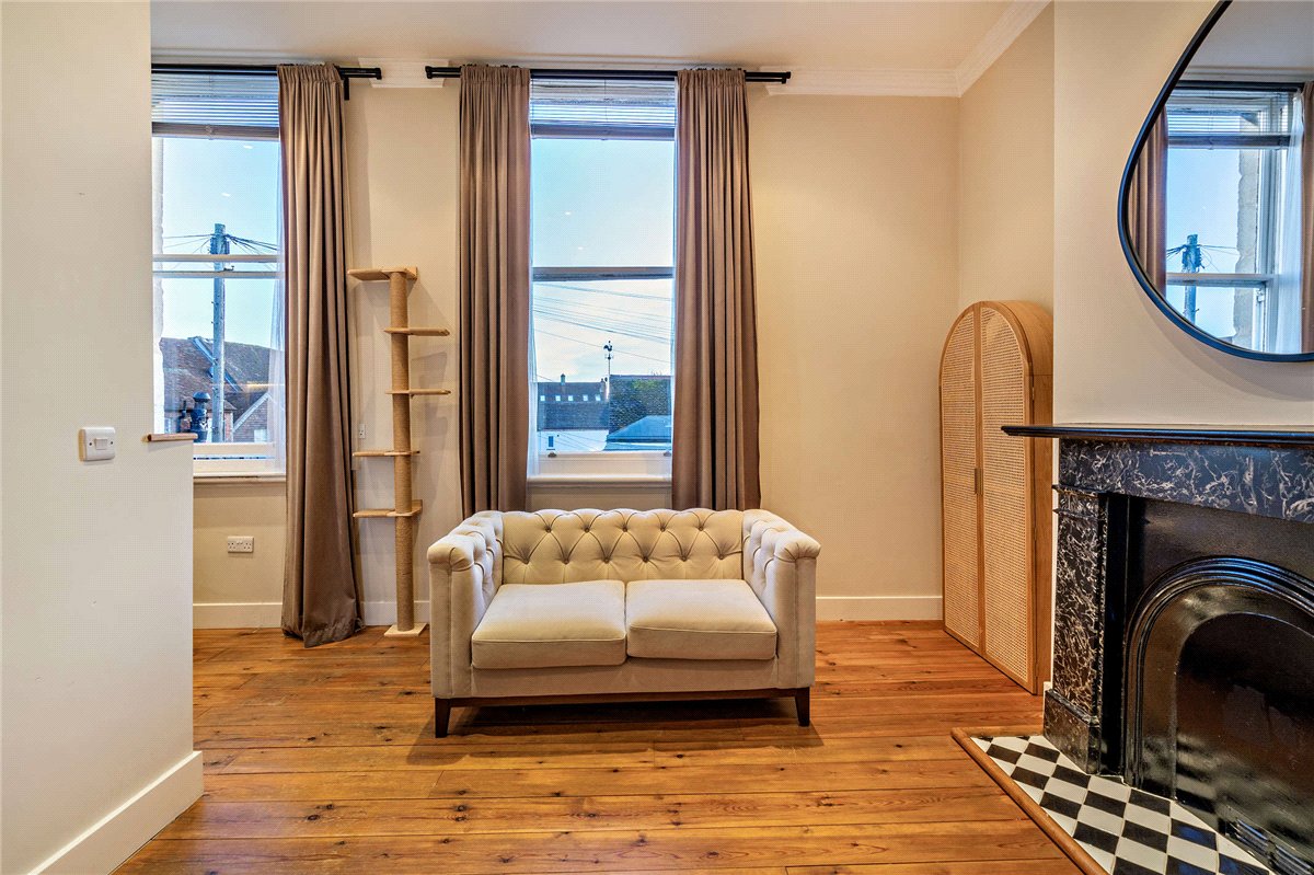 2 bedroom Flat, Craven Road, Newbury, RG14 - Available, Image 8