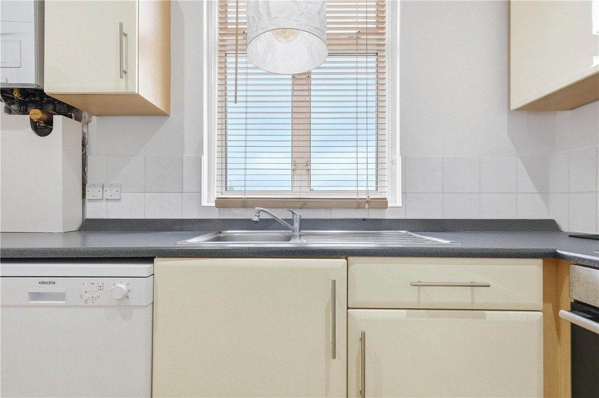 1 bedroom Flat, Chiswick High Road, London, W4 - Let Agreed, Image 3