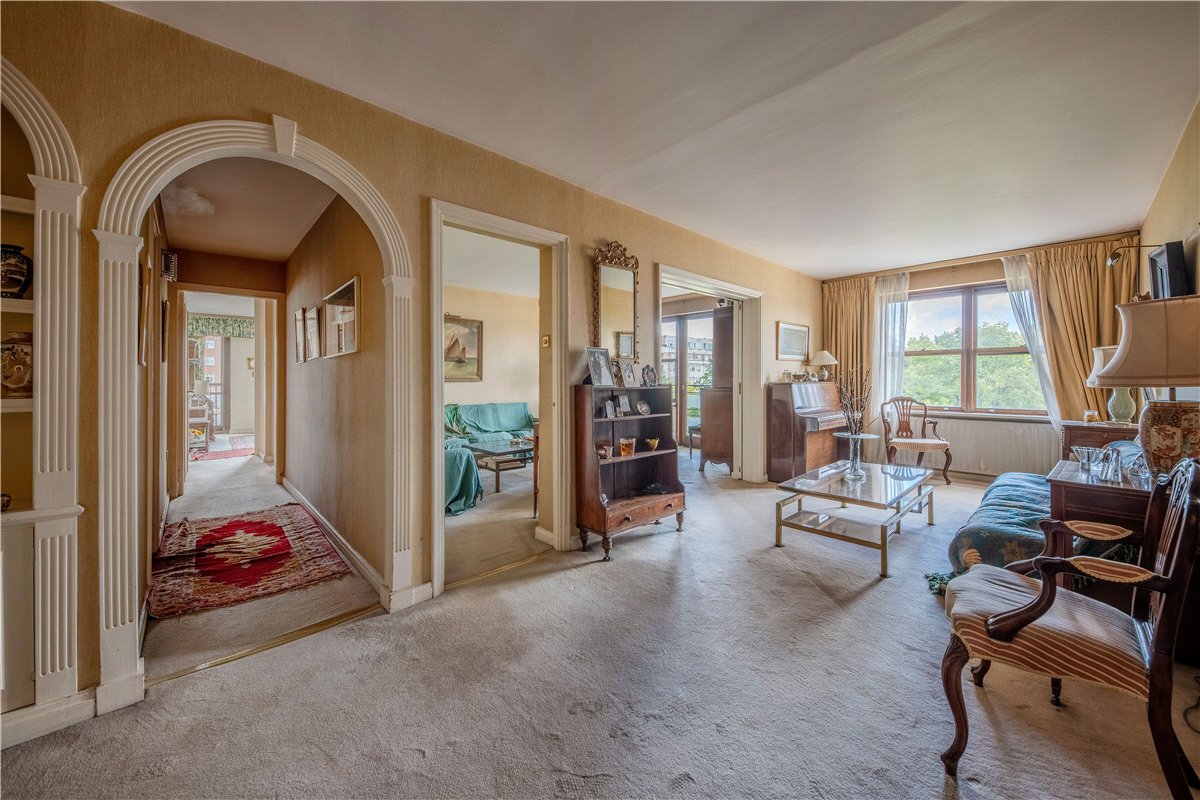 5 bedroom Flat, Ennismore Gardens, Knightsbridge, SW7 - Available, Image 2
