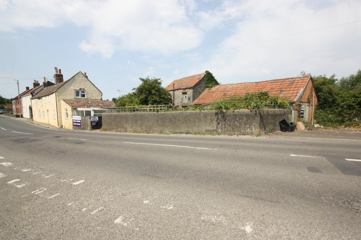 4 bedroom House, Northload Bridge, Glastonbury, BA6 - Sold