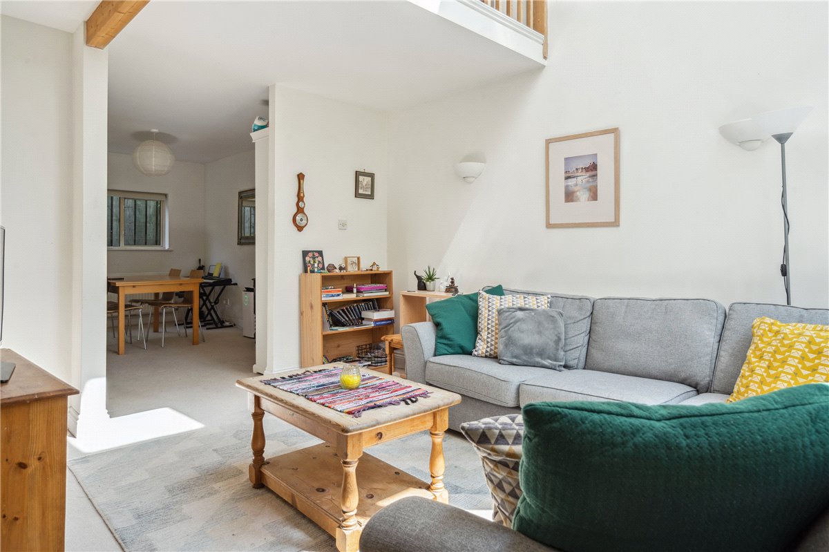 2 bedroom House, Linden Court, Holyoake Road, OX3 - Let Agreed, Image 1