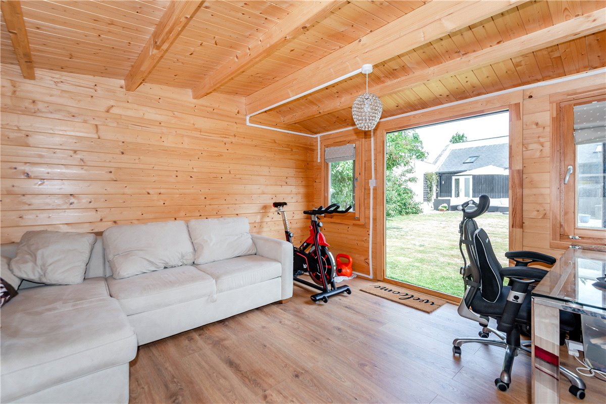 4 bedroom Barn Conversion, Hurstbourne Priors, Whitchurch, RG28 - Available, Image 14