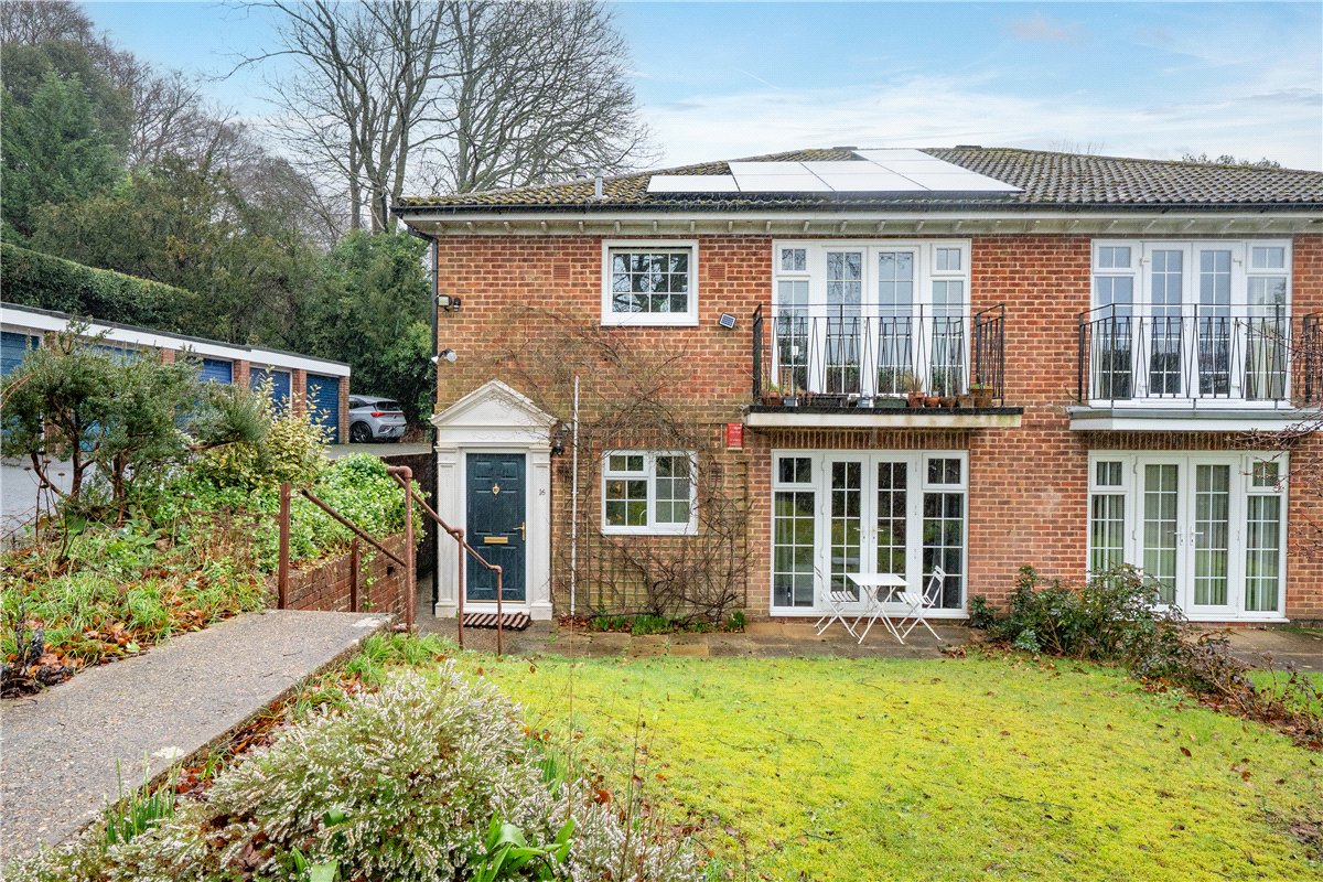 2 bedroom Maisonette, Dawn Gardens, Winchester, SO22 - Available, Image 9