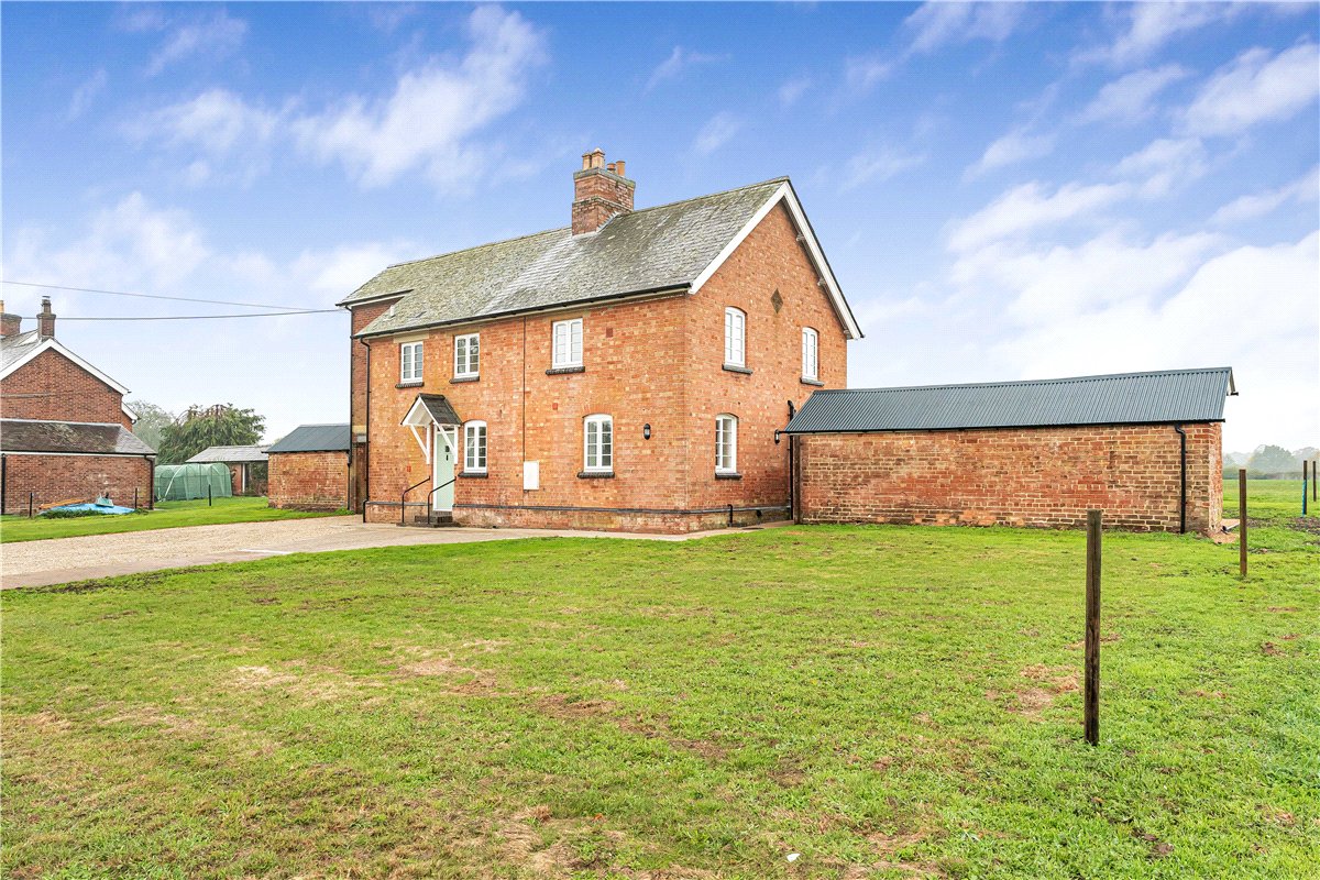 4 bedroom House, Ardley Road, Middleton Stoney, OX25 - Available, Image 21