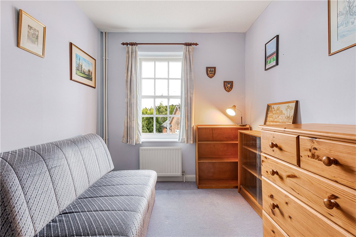 2 bedroom House, Aubrey Close, Marlborough, SN8 - Available, Image 4