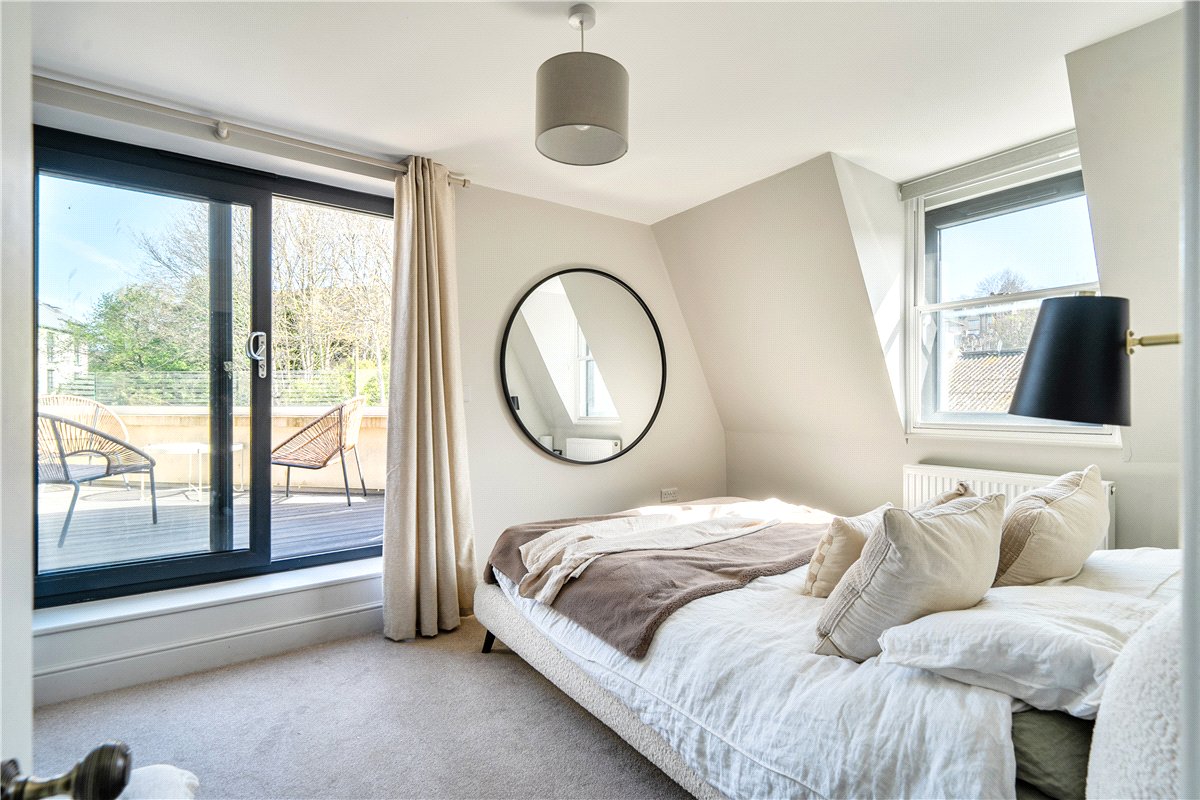 2 bedroom House, Westmoreland Road, Bath, BA2 - , Image 4