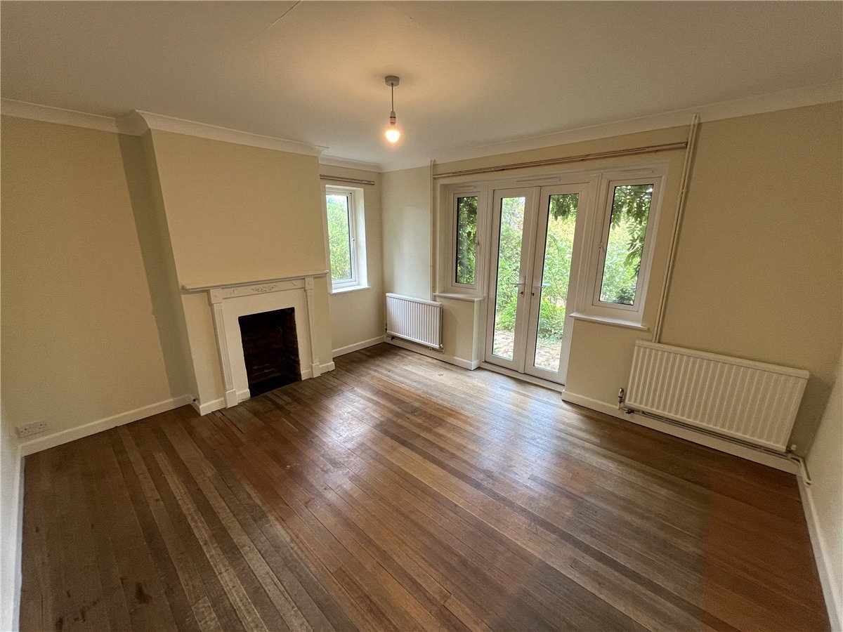 4 bedroom House, Well Meadow, Shaw, RG14 - Available, Image 3