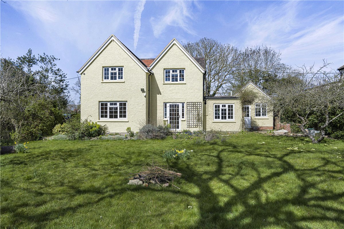 4 bedroom House, The Rise, Islip, OX5 - 