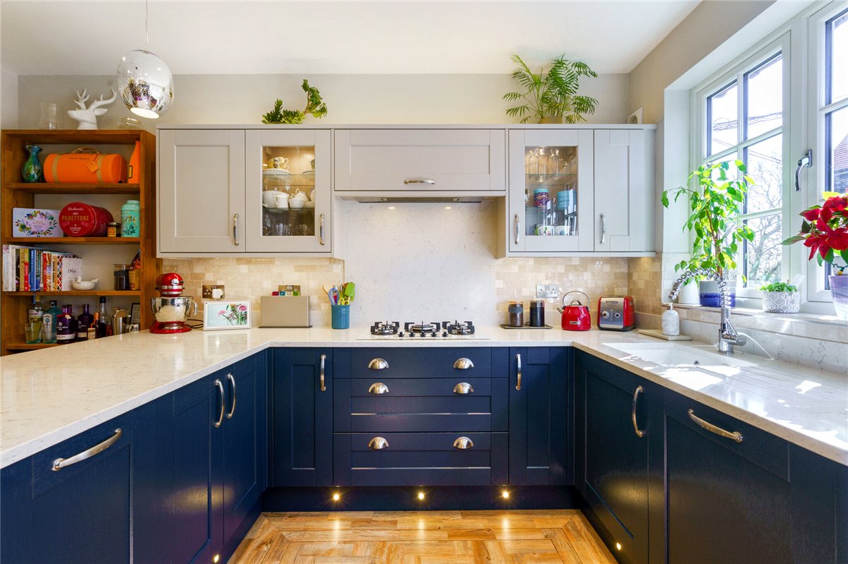 2 bedroom Flat, Holbeck Hill, Scarborough, YO11 - Available, Image 15