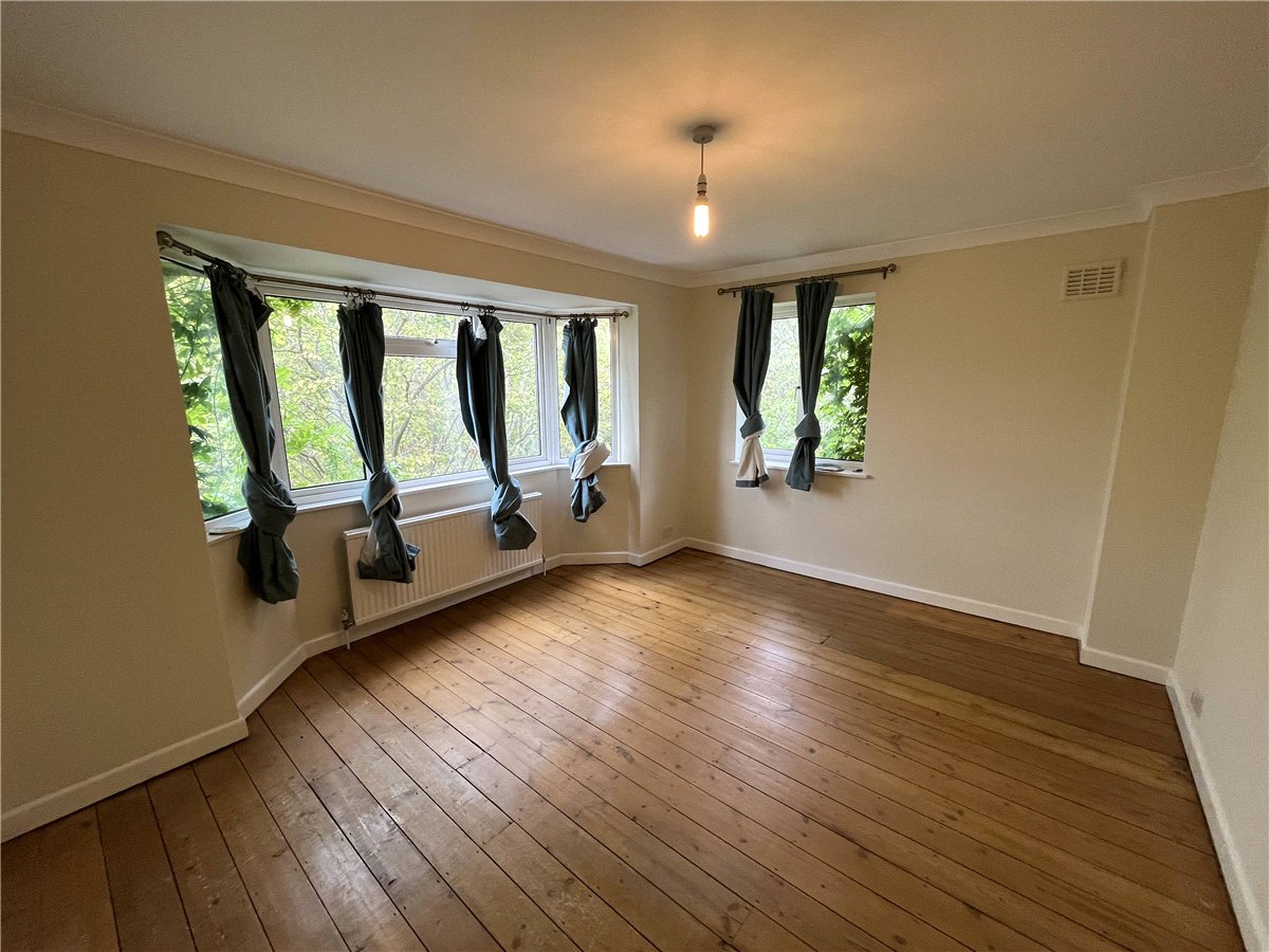 4 bedroom House, Well Meadow, Shaw, RG14 - Let Agreed, Image 5