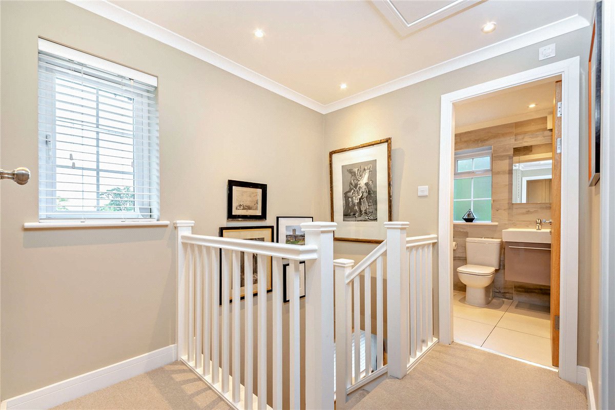 3 bedroom House, Ecchinswell, Newbury, RG20 - Available, Image 6