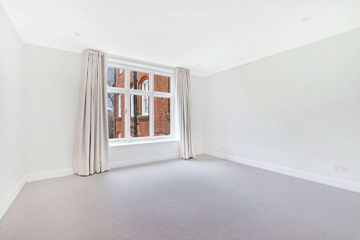 3 bedroom Flat, Holland Park Road, Holland Park, W14 - Let Agreed, Image 3