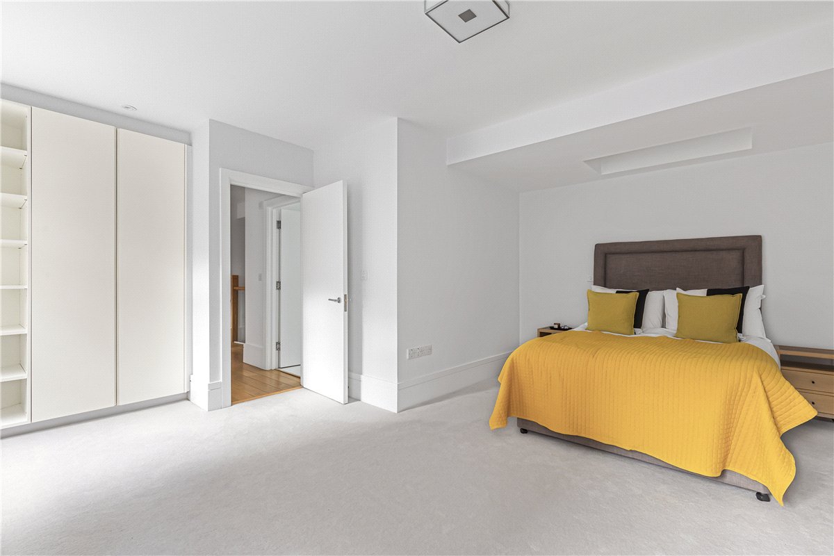 3 bedroom House, Welbeck Way, Marylebone, W1G - Available, Image 11