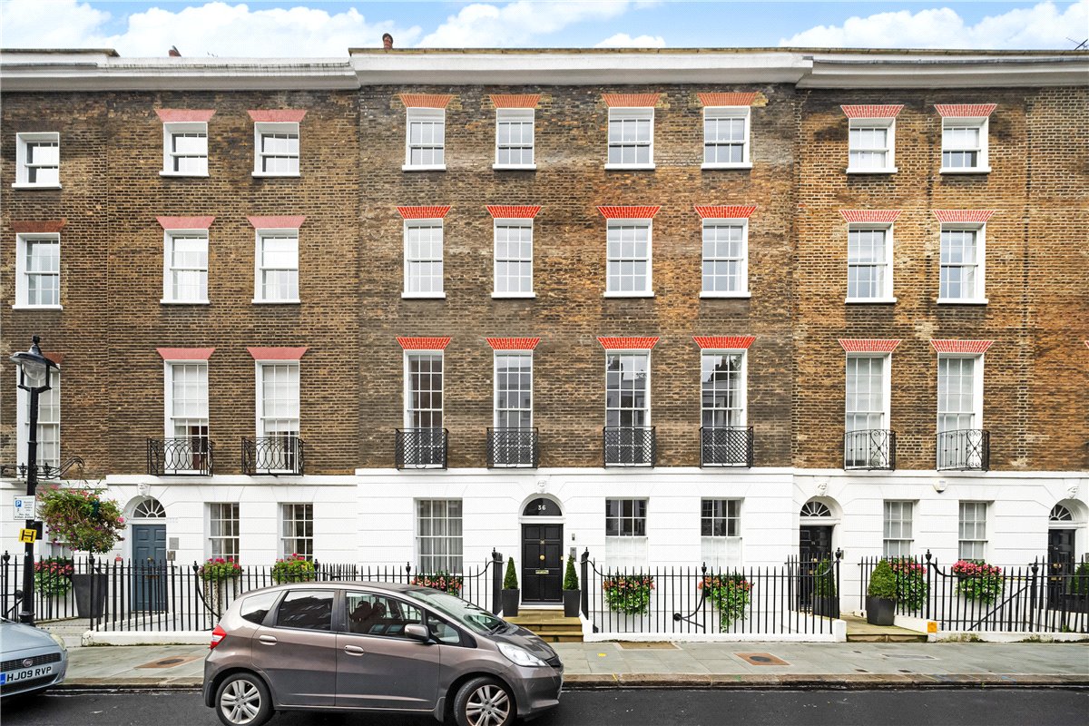 1 bedroom Flat, Manchester Street, Marylebone, W1U - Available, Image 2