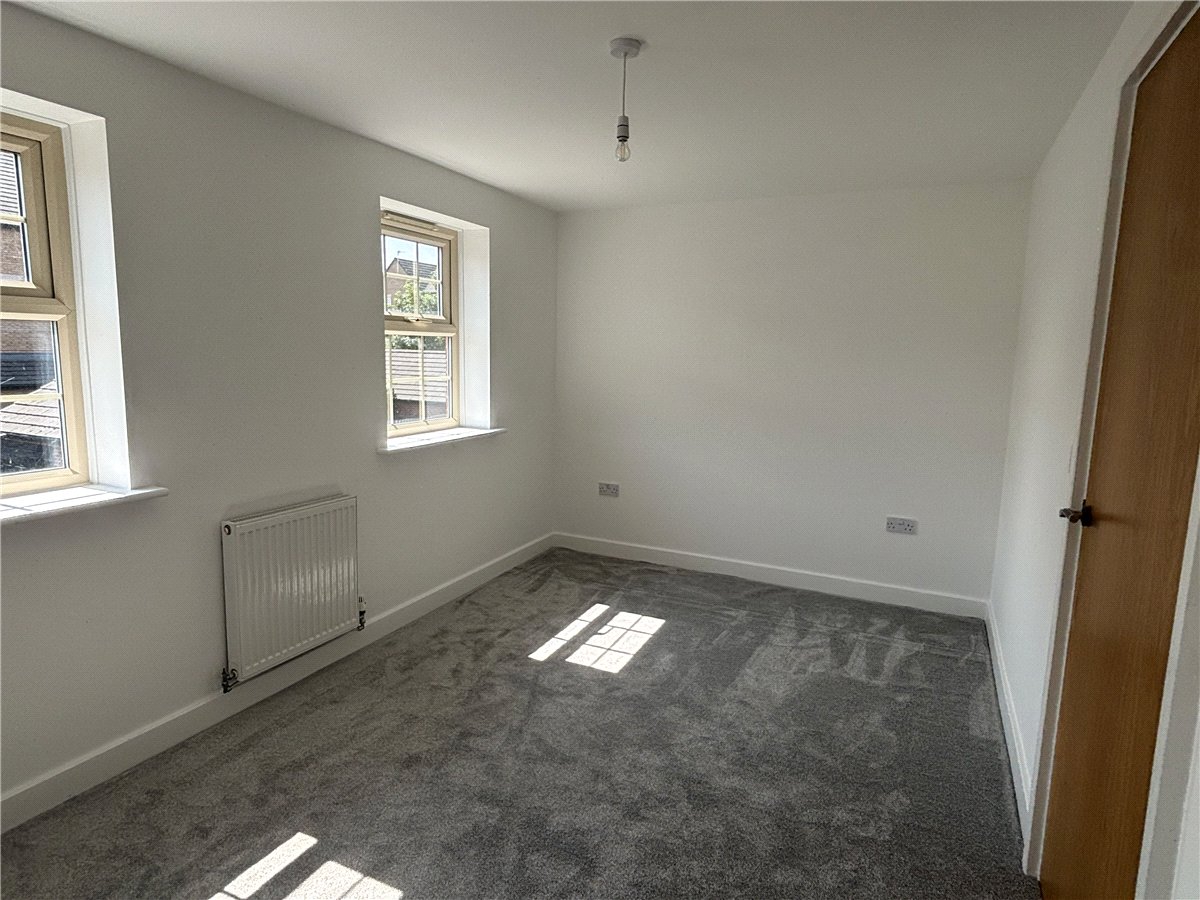3 bedroom House, Comelybank Drive, Mexborough, S64 - Available, Image 4