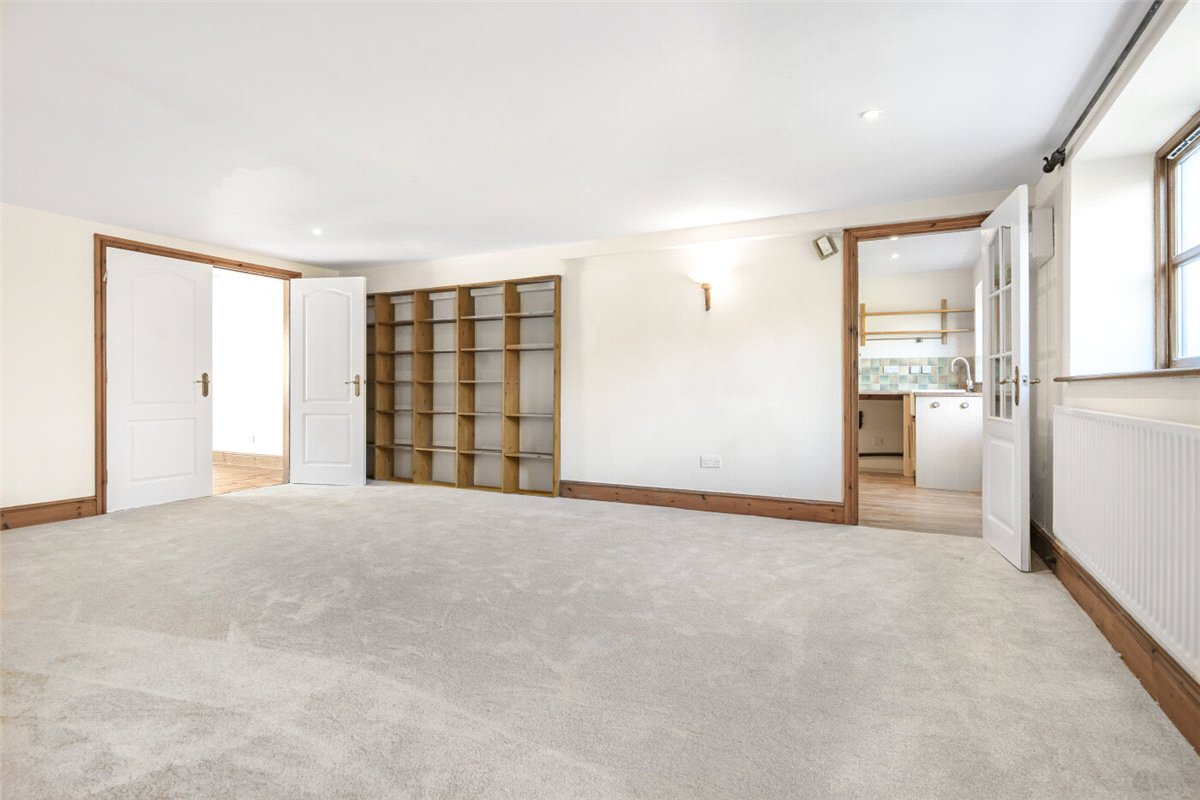 4 bedroom Cottage, Yew Tree Court, Nantwich Road, CW10 - , Image 11