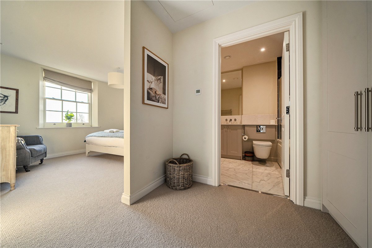 2 bedroom Flat, Lansdown Road, Bath, BA1 - Available, Image 7