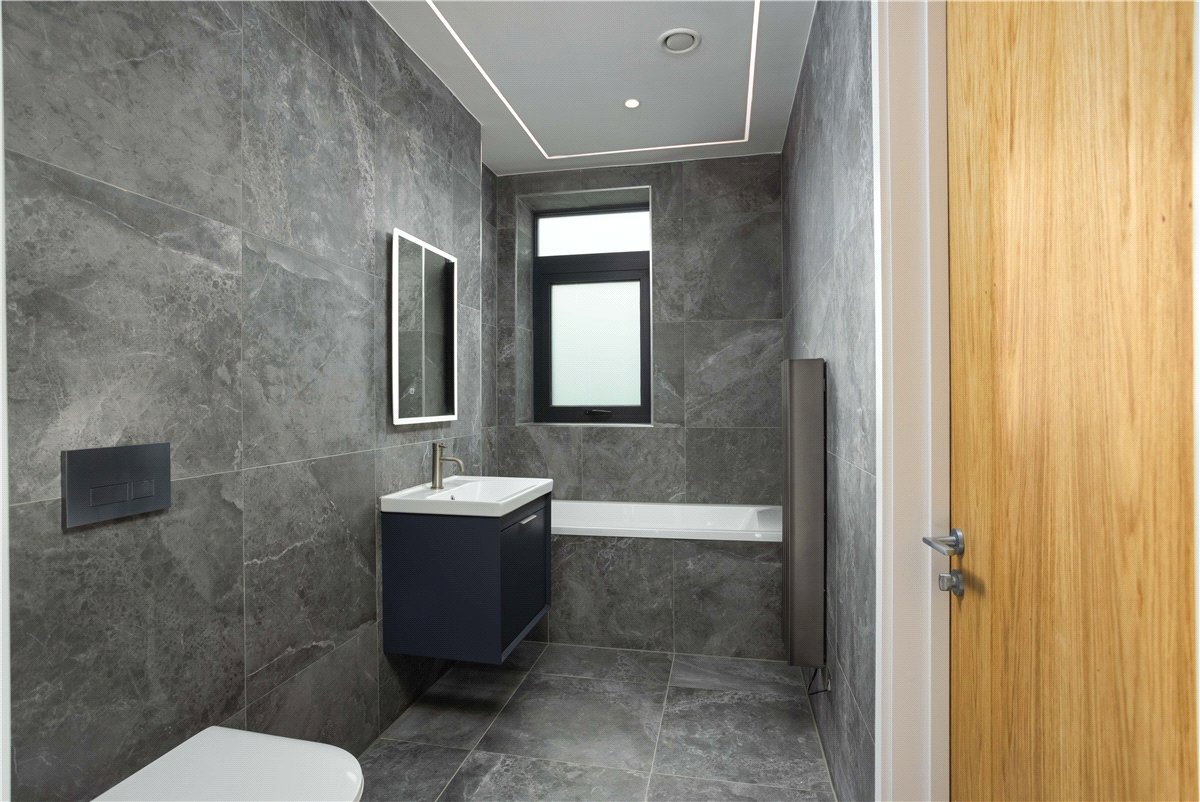 2 bedroom Flat, Apartment 1, Robin Hill, Clifford Road, LS29 - Available, Image 7