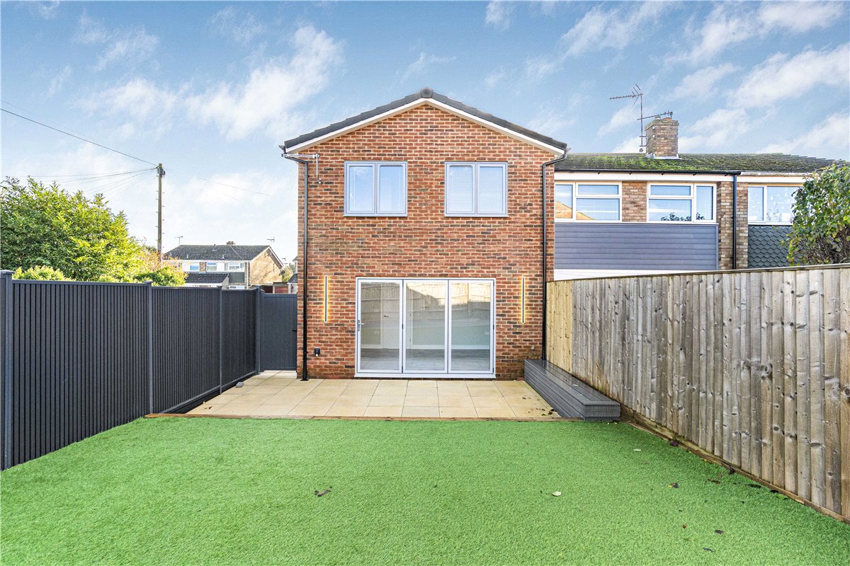 3 bedroom House, Wilmot Close, Witney, OX28 - , Image 18
