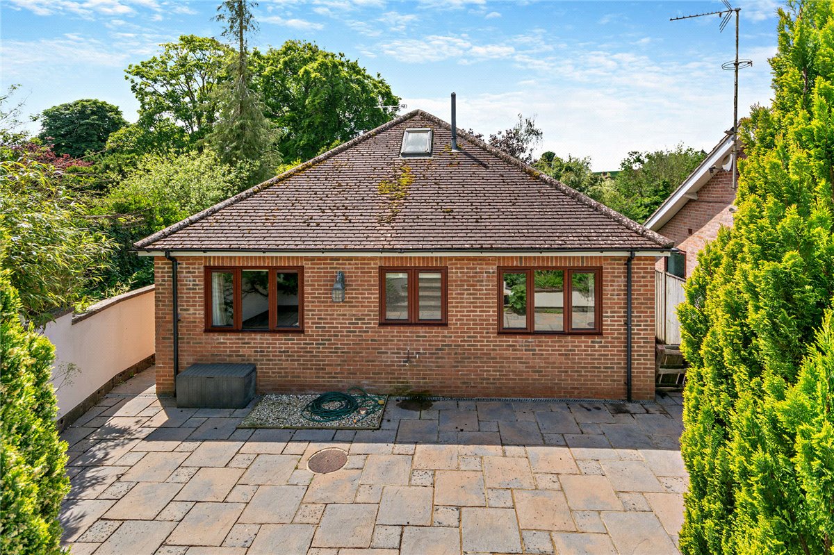 3 bedroom House, The Maltings, West Ilsley, RG20 - Available, Image 17