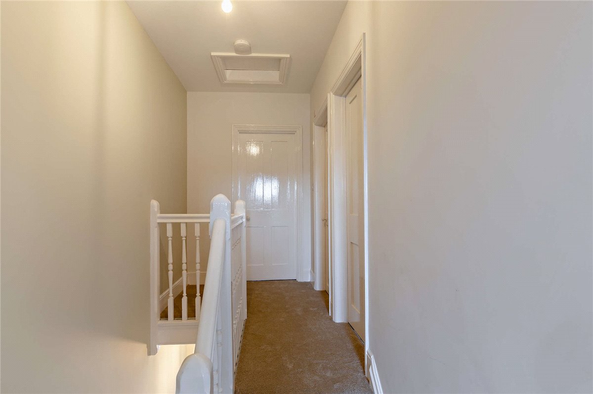 3 bedroom House, Andover Road, Newbury, RG14 - Sold, Image 1