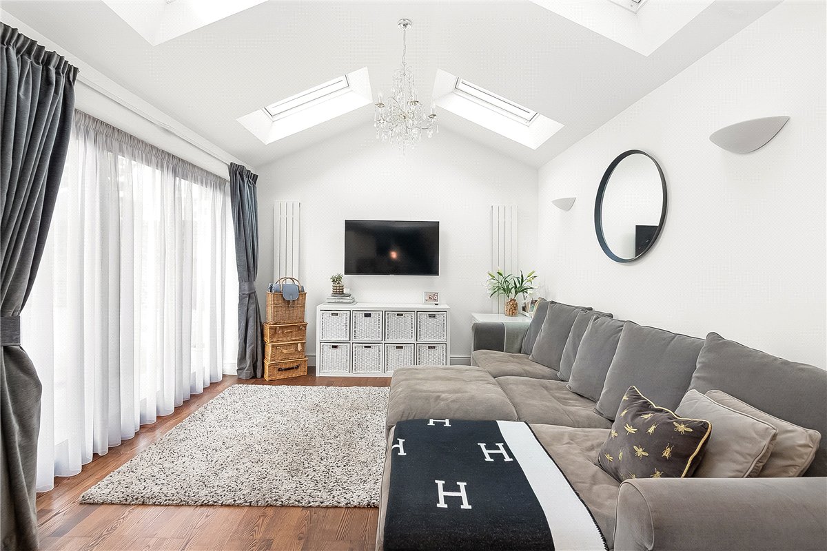 1 bedroom House, St. Benet's Close, London, SW17 - Available, Image 10
