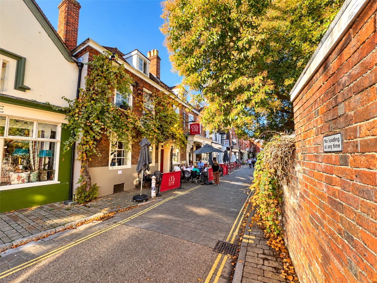 4 bedroom House, Great Minster Street, Winchester, SO23 - Available, Image 10