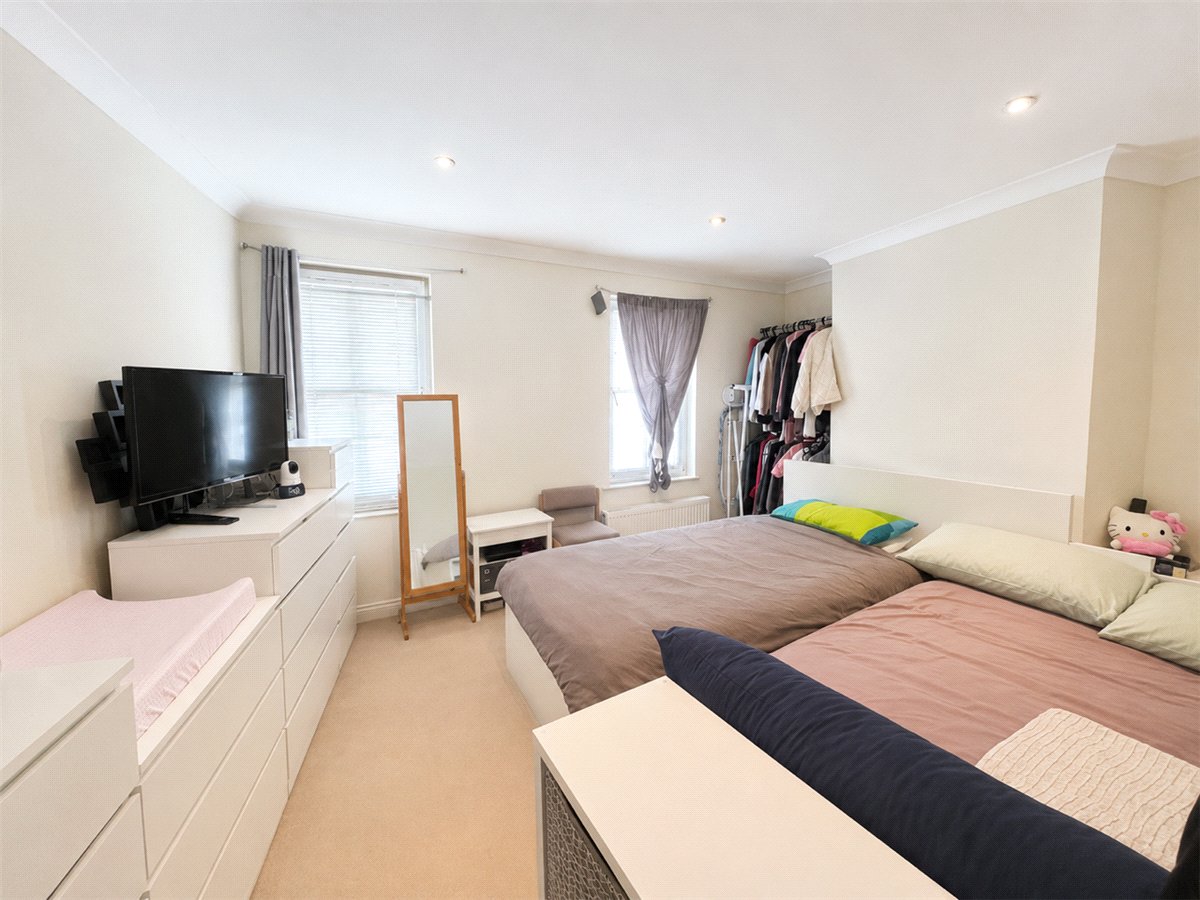 2 bedroom Maisonette, Andover Road, Winchester, SO23 - Let Agreed, Image 4