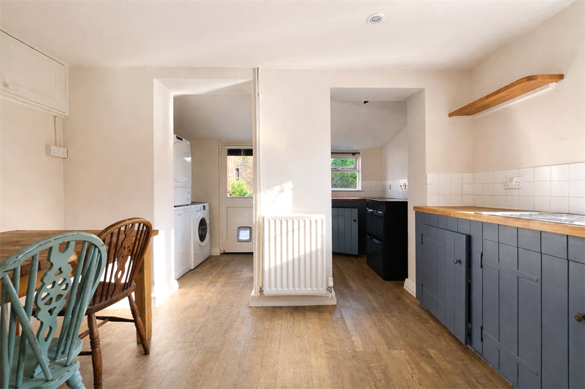 3 bedroom Cottage, Rectory Road, Oakley, RG23 - Let Agreed, Image 6