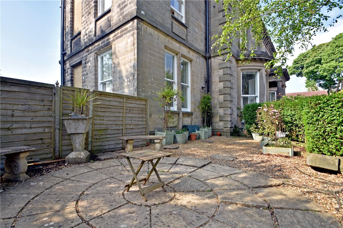 2 bedroom Flat, Flat 2, Harlow Grange, Otley Road, HG3 - Sold, Image 2