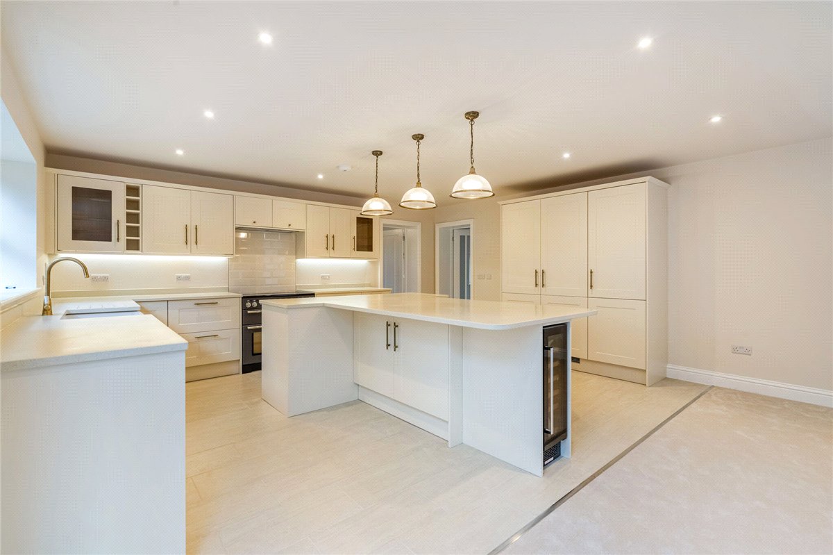 2 bedroom Cottage, Ram Alley, Ashford Hill, RG19 - Available