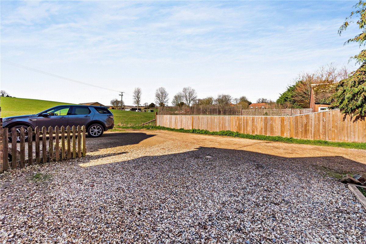 3 bedroom House, Churchway, West Ilsley, RG20 - Available, Image 12