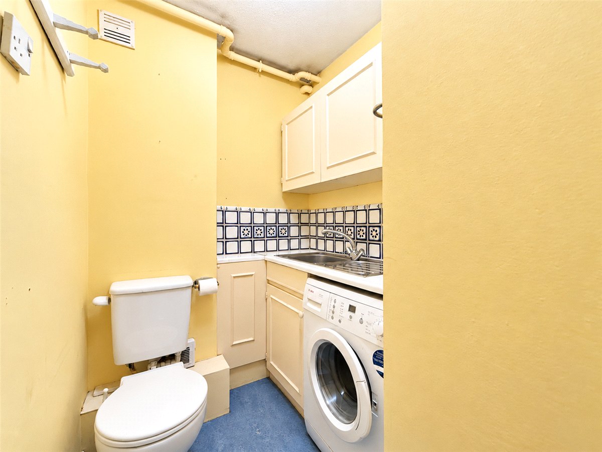 3 bedroom Flat, Marlborough Court, Pinehurst, Grange Road, CB3 - Available, Image 9