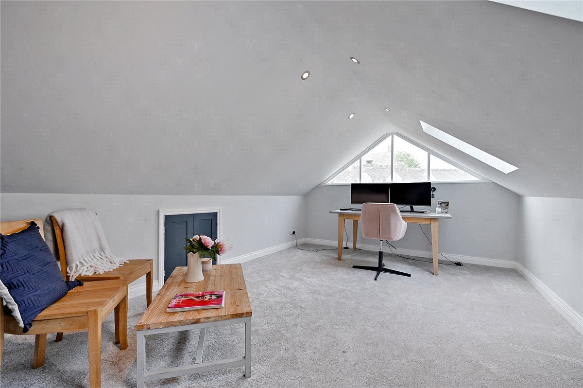 4 bedroom House, Witney Road, Ducklington, OX29 - Let Agreed, Image 11