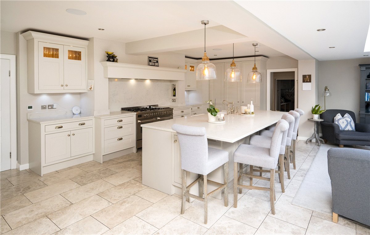 6 bedroom House, 8 Foxhill Avenue, Weetwood, LS16 - Available, Image 4