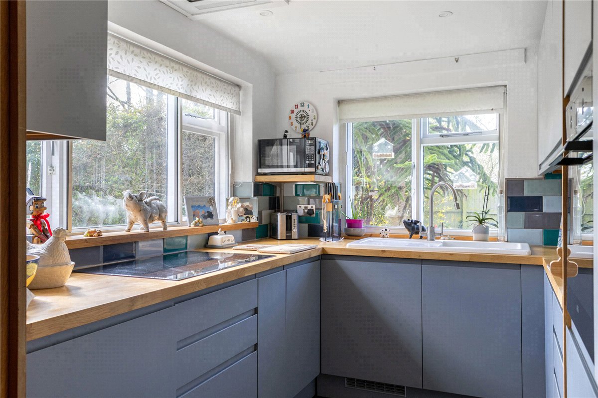 3 bedroom House, Park Lane, Cherhill, SN11 - Available, Image 2