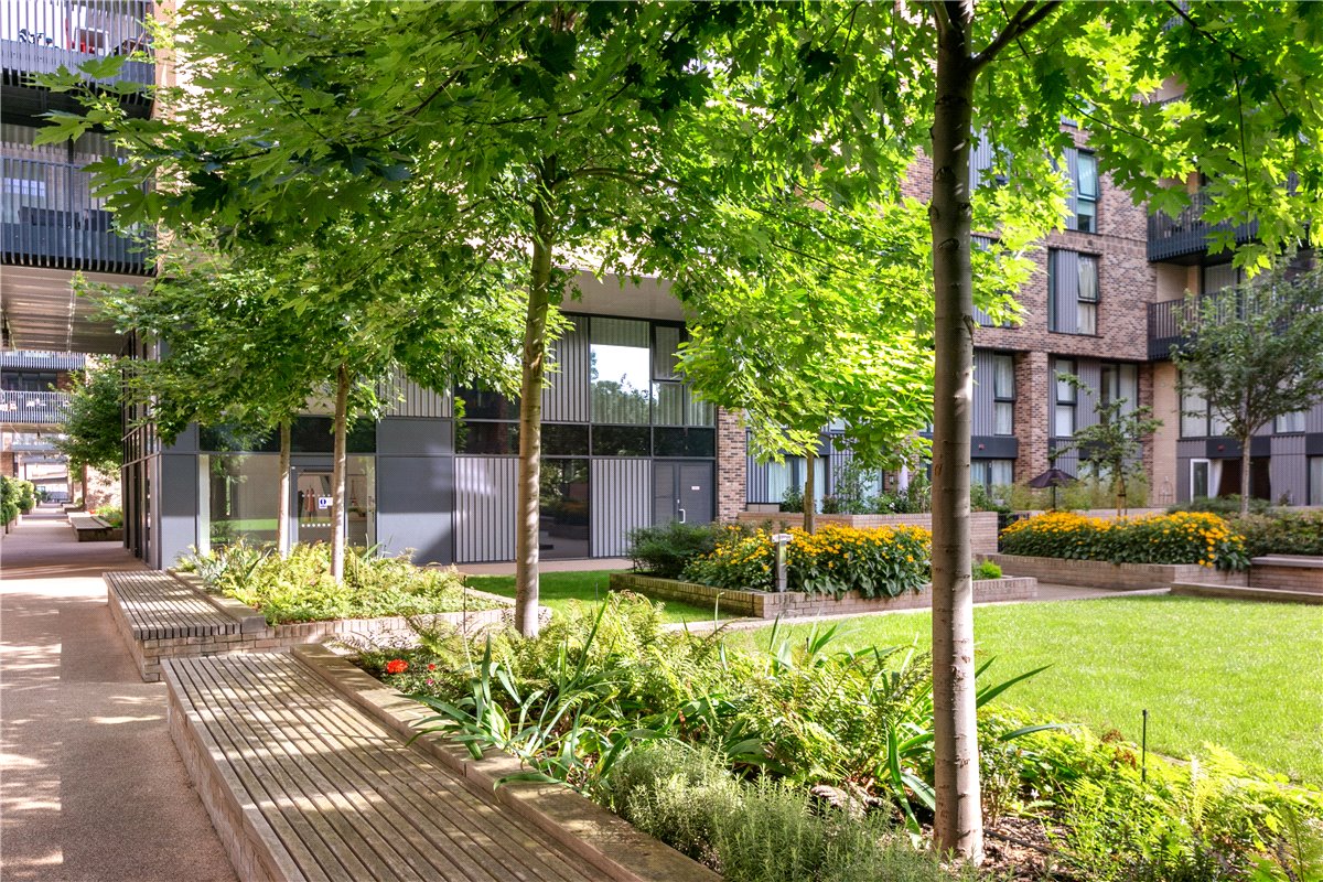 1 bedroom Flat, Greyhound Parade, Wimbledon Grounds, London, SW17 - , Image 4