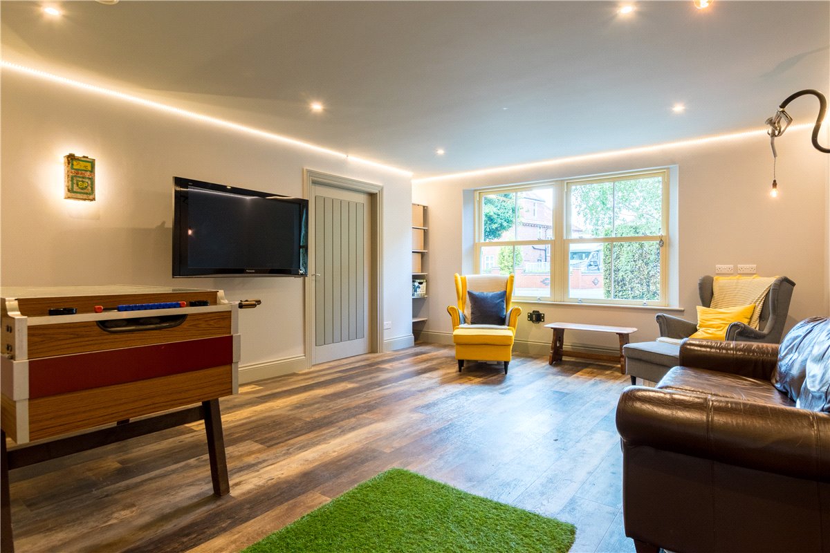6 bedroom House, Top Lane, Copmanthorpe, YO23 - Available, Image 24
