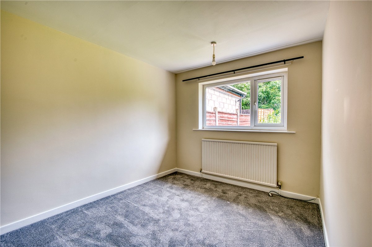 2 bedroom Bungalow, Redhill Drive, Bredbury, SK6 - Available, Image 5