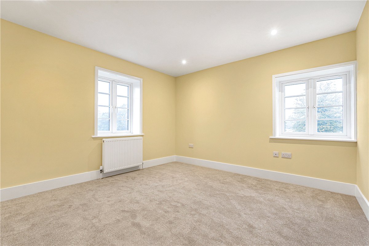 4 bedroom House, Ardley Road, Middleton Stoney, OX25 - Available, Image 18
