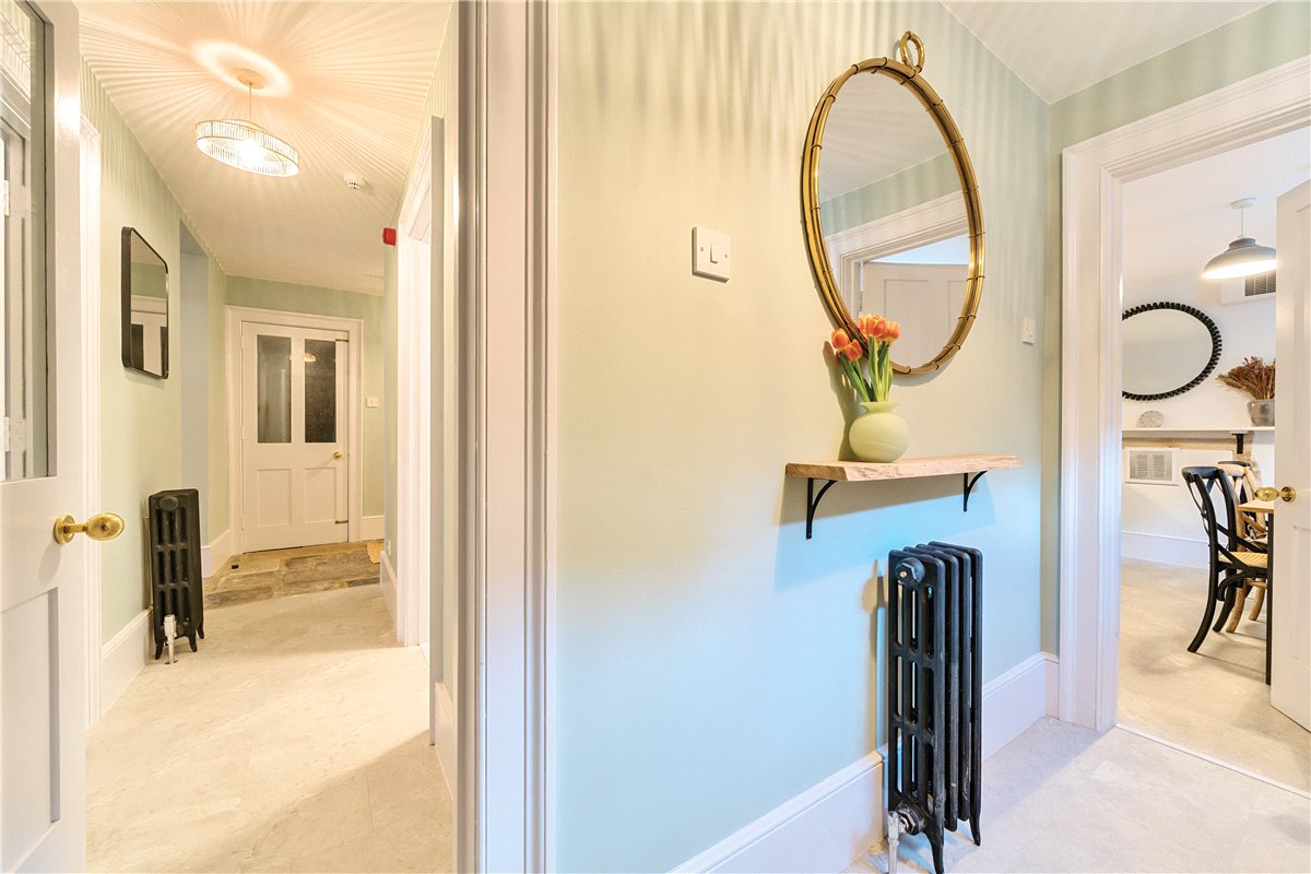1 bedroom Flat, Oxford Row, Bath, BA1 - Sold, Image 3